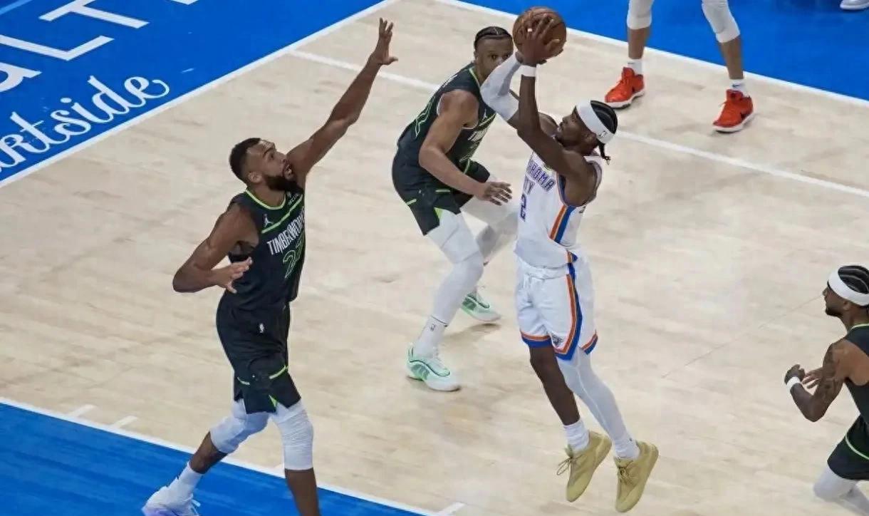 关于Ming焦点对战，德布劳内与60激战老鹰分钟，比赛局势复杂胜负难料！上演精彩一战的信息