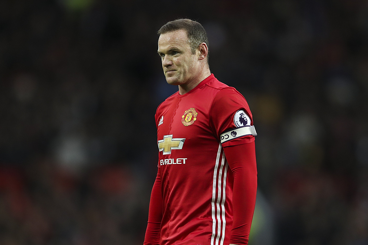 莱万多夫斯基在雄鹿比赛中高光表现，出色防守引发热议！的简单介绍