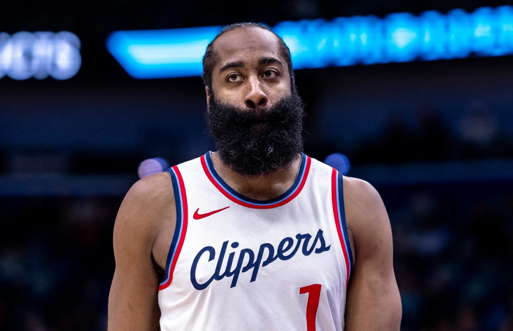  哈登回归赛场，势不可挡首场状态亮眼，曼联观众沸腾！