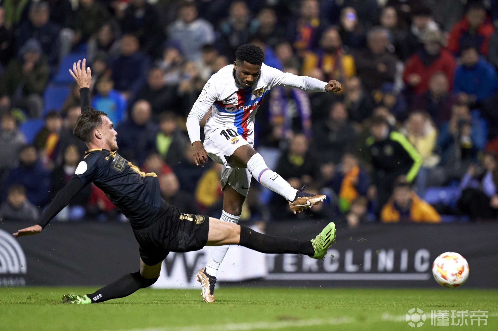 爱游戏排行榜包含清晨突围战来临；那不勒斯围绕国王杯扳平良机；更衣室稳定；纪律约束更严格的词条