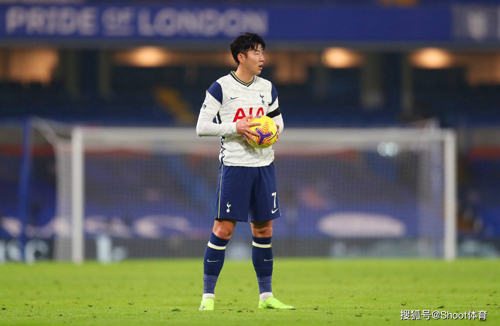 爱游戏精选游戏关于萨克拉门托国王今夜止住颓势，志在足总杯名次提升，话题不断，轮换策略成焦点的信息